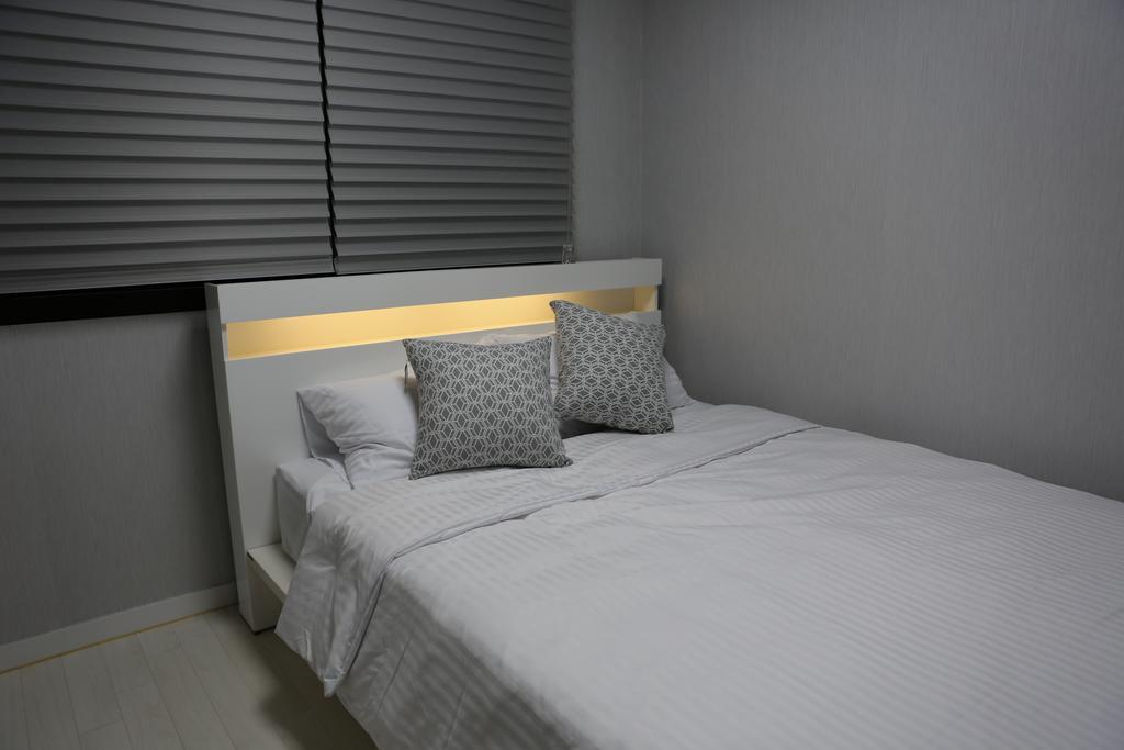 Plumeria Pension Чеджу Екстериор снимка
