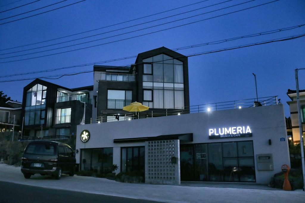 Plumeria Pension Чеджу Екстериор снимка